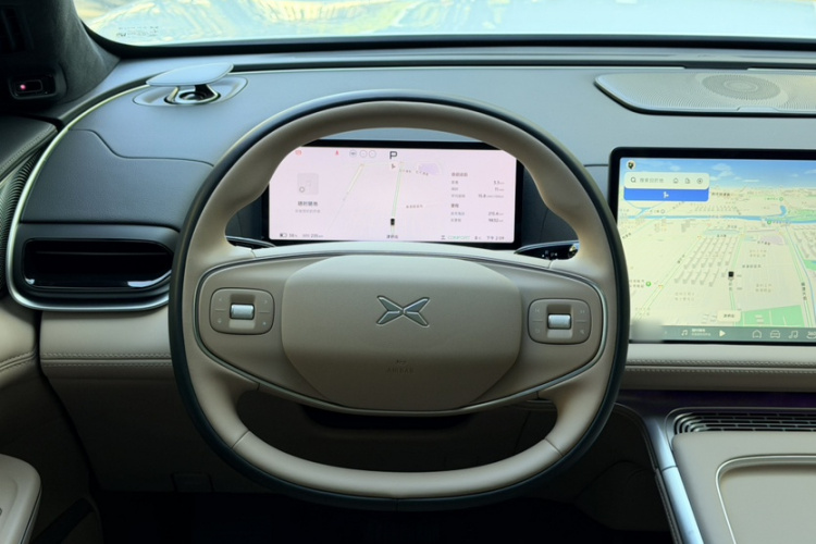 小鹏G9 2025款 625 长续航 Max中控内饰7001