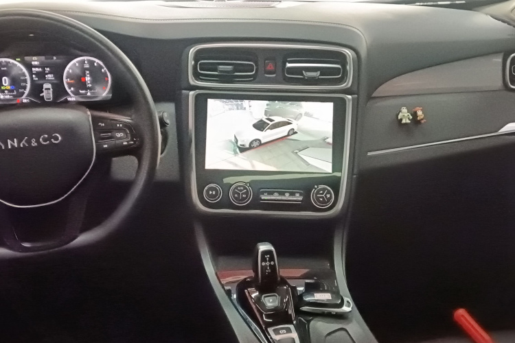 领克01 2019款 2.0T 两驱纯版 国VI中控内饰7002