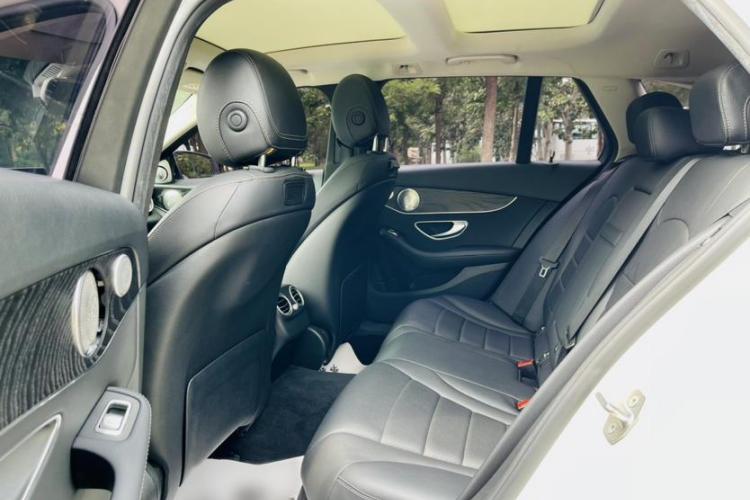 奔驰C级(进口) 2018款 C 200 旅行轿车中控内饰7003