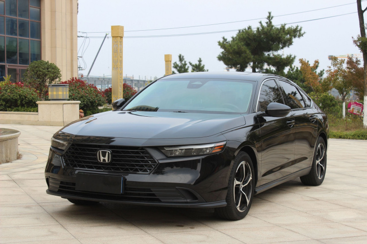 本田 雅阁 2023款 260TURBO 智享版车身外观4