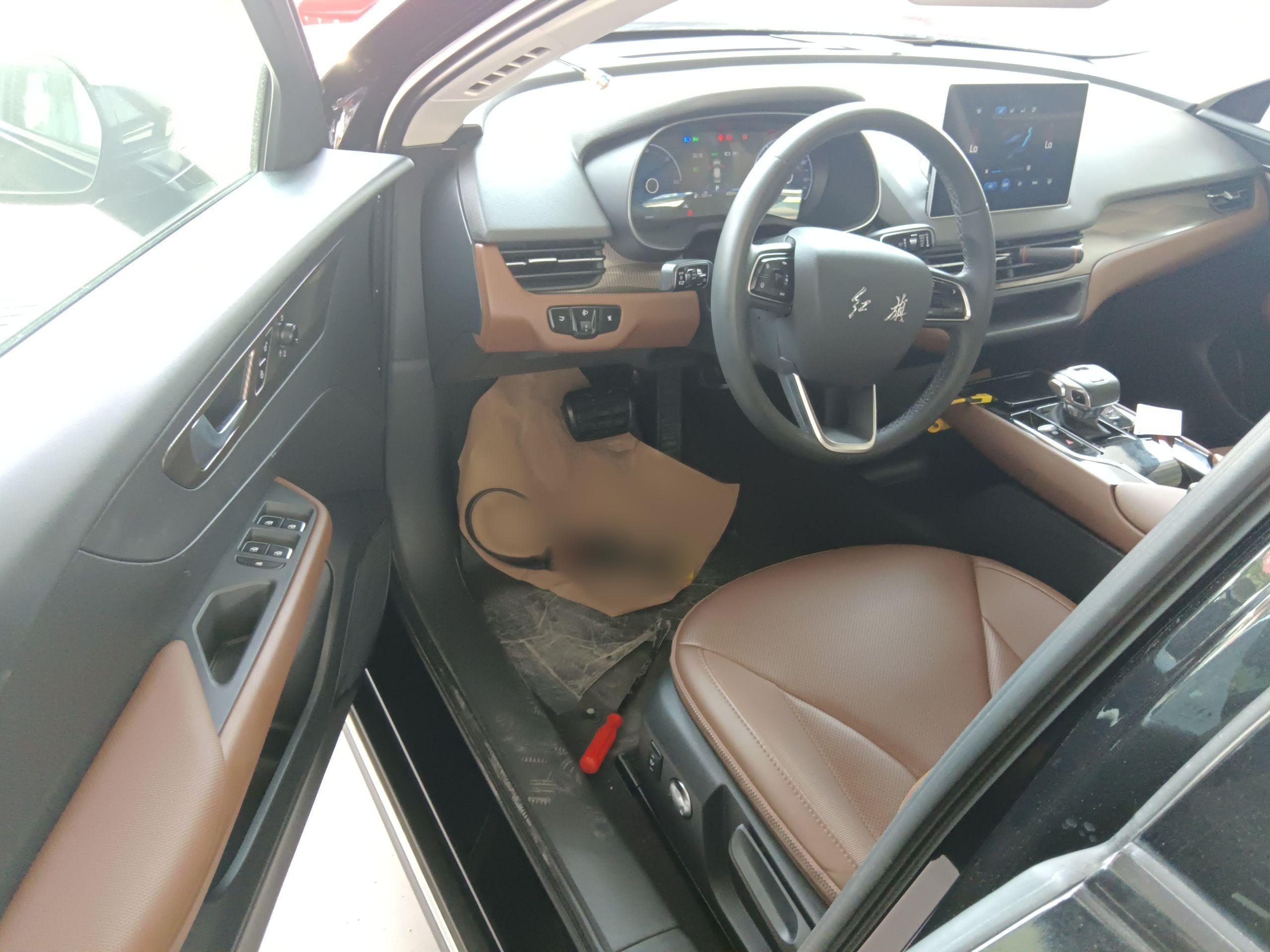 红旗E-QM5 2021款 充电 T3版 4座