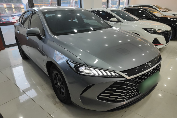 比亚迪 秦PLUS 2025款 DM-i 智驾版 55KM领先型车身外观6002