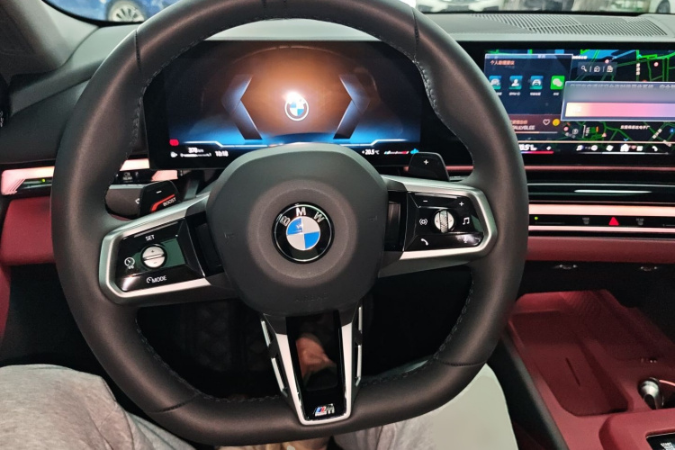 宝马5系 2025款 530Li 领先型 M运动套装中控内饰13