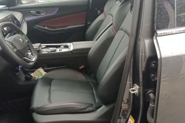 长安CS55PLUS 2024款 第三代 1.5T DCT卓越型中控内饰19