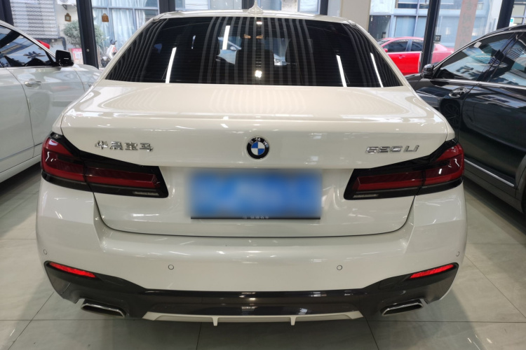 宝马5系 2021款 525Li M运动套装车身外观6