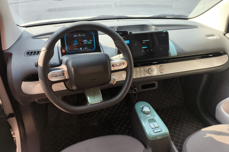 长安启源 长安Lumin 2023款 301km 蜜沁款中控内饰12