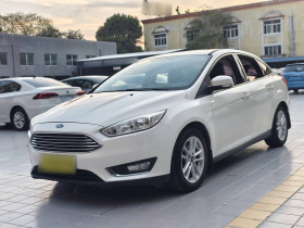 福特 福克斯 2015款 三厢 1.6L 自动风尚型