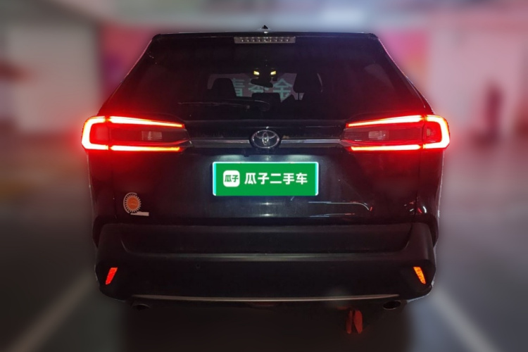 丰田 威兰达 2022款 2.0L CVT四驱豪华PLUS版车身外观6