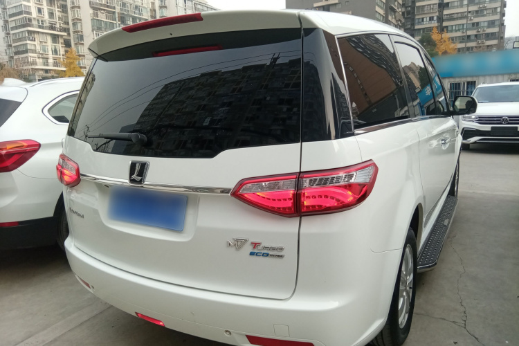 纳智捷 大7 MPV 2016款 2.0T 豪华型车身外观7