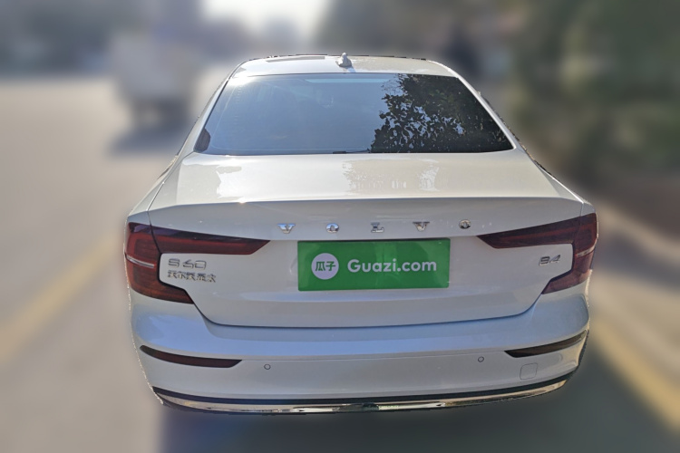 沃尔沃S60 2025款 B4 智逸豪华版车身外观6