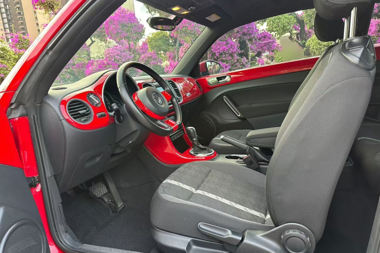 大众 甲壳虫 2018款 180TSI 尚乐型中控内饰7007