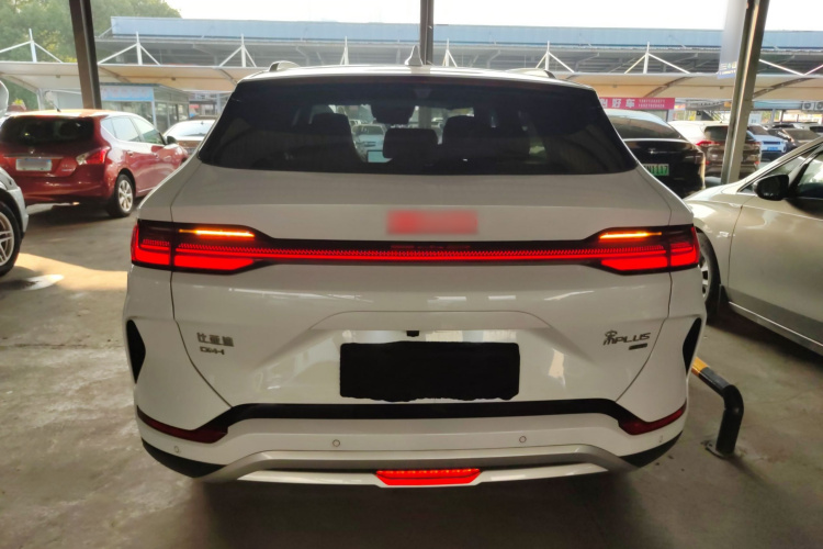 比亚迪 宋PLUS新能源 2025款 DM-i 智驾版 112KM 尊荣型车身外观6004