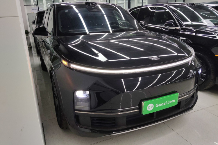 理想汽车 理想L8 2024款 Max车身外观3