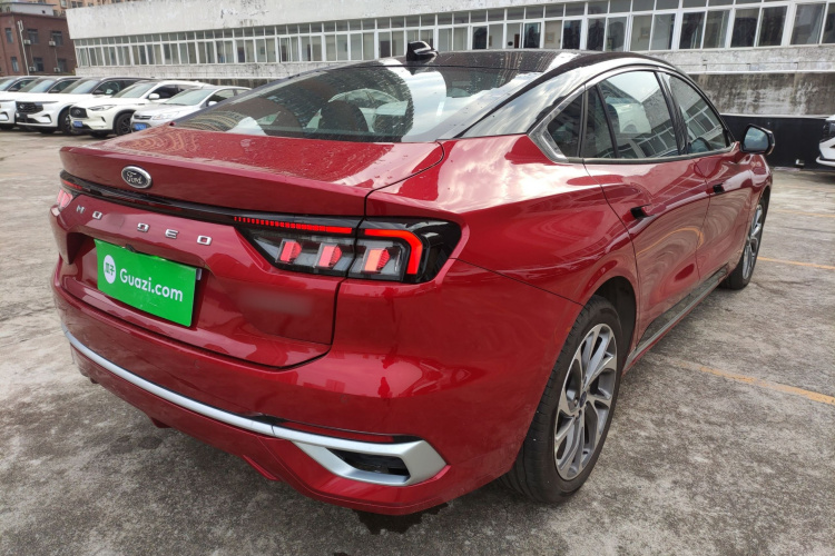 福特 蒙迪欧 2025款 2.0T EcoBoost 至尊型车身外观7