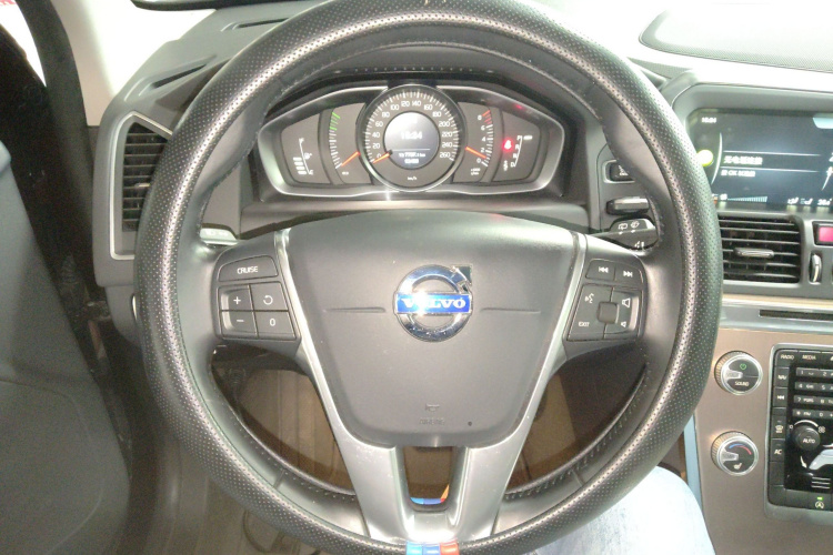 沃尔沃XC60 2016款 T5 智进版局部细节13