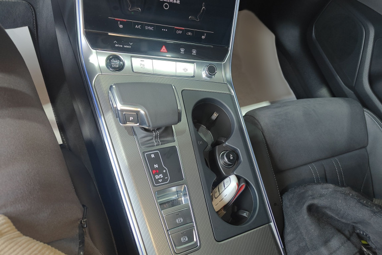 奥迪A6(进口) 2024款 Avant 先锋派 45 TFSI 臻选动感型局部细节18
