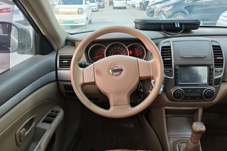 日产 轩逸 2012款 经典 1.6XE 手动舒适版局部细节13