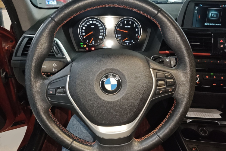 宝马1系(进口) 2018款 118i 运动设计套装局部细节13