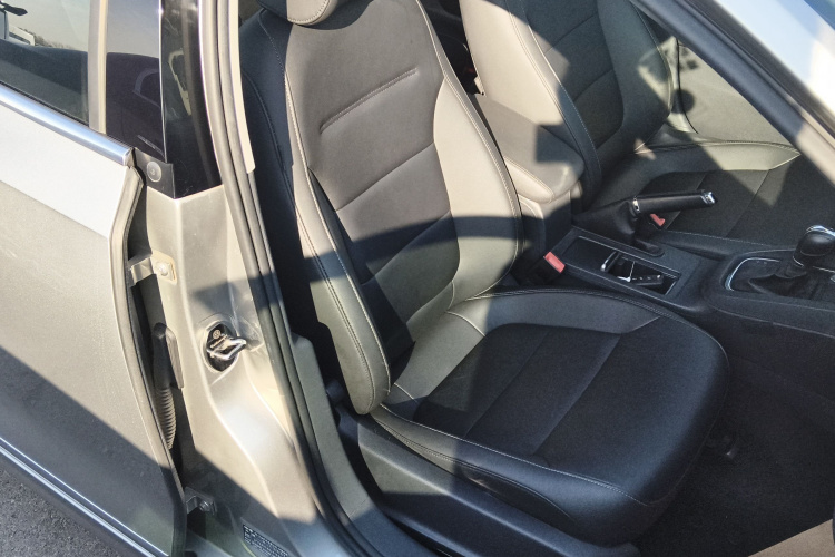 大众 速腾 2018款 1.6L 自动舒适型局部细节41