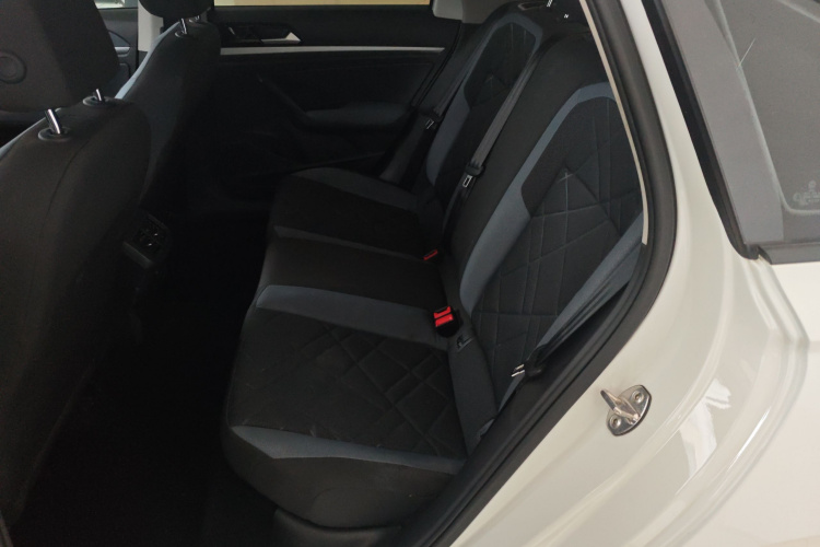 大众 朗逸 2023款 1.5L 自动得逸版中控内饰7004