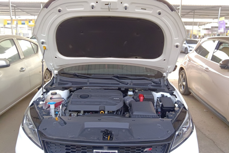 吉利汽车 缤瑞 2021款 1.4T CVT F-运动版机舱底盘24