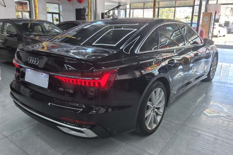 奥迪A6L 2023款 改款 45 TFSI 臻选动感型车身外观6005