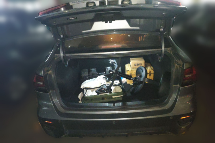 荣威i5 2021款 1.5L CVT黑金版局部细节23