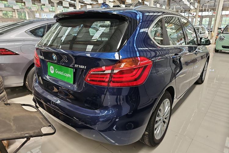 宝马2系旅行车 2019款 218i 领先型车身外观6003
