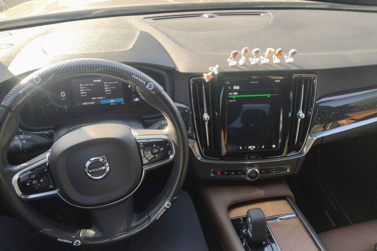 沃尔沃S90 2022款 B5 智逸豪华版中控内饰7002