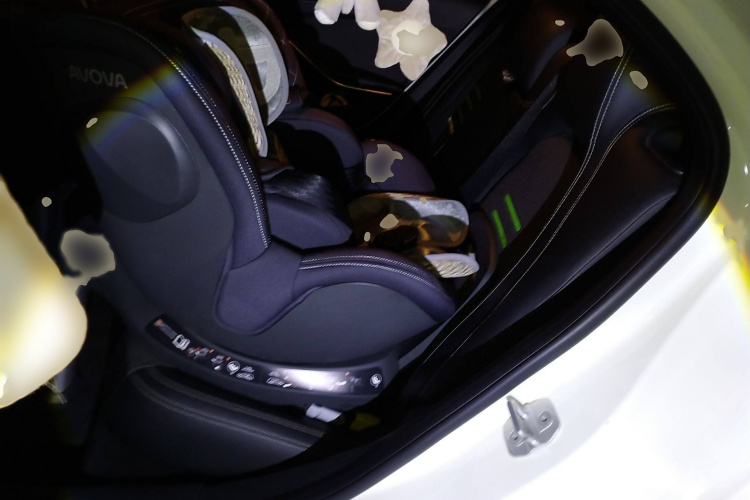 奔驰A级(进口) 2016款 A 180中控内饰7004