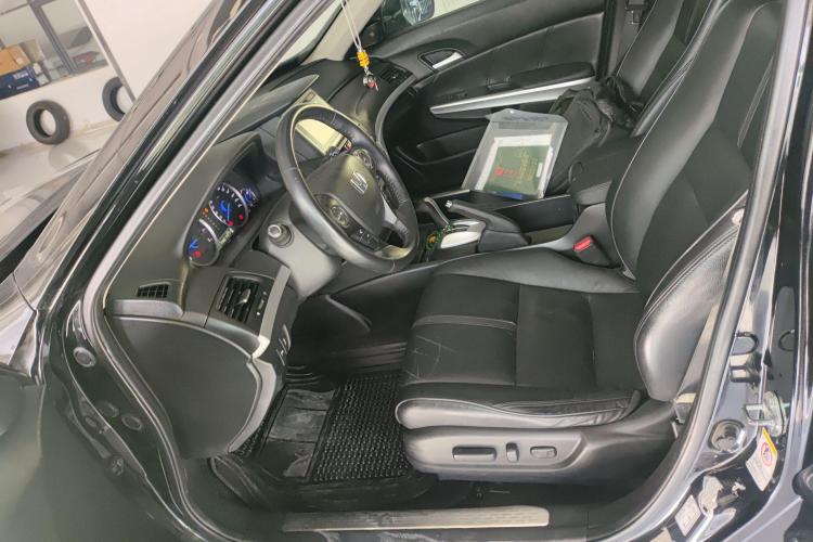 本田 歌诗图 2014款 2.4L 豪华导航版局部细节19