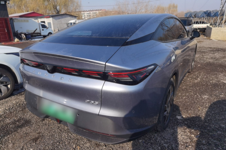 ARCFOX极狐 极狐 阿尔法S5 2025款 改款 560PRO 185kW车身外观7