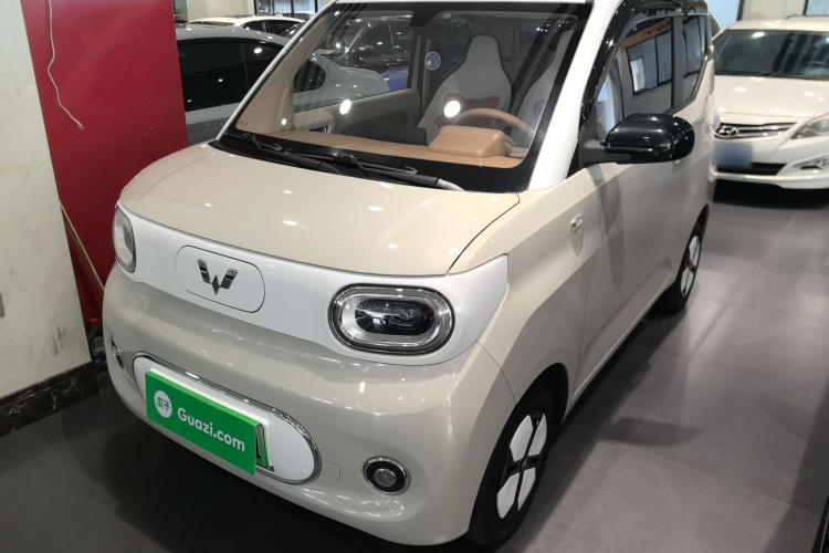 五菱汽车 宏光MINIEV 2024款 第三代 215km 进阶版车身外观1