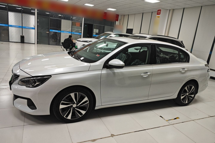 标致408 2020款 360THP 十周年质臻版车身外观4