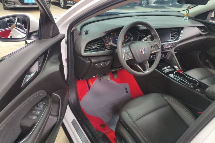 别克 君威 2024款 25T 超享版中控内饰20