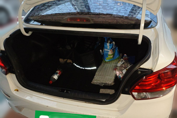 起亚 焕驰 2017款 1.4L 自动智享版Value局部细节23