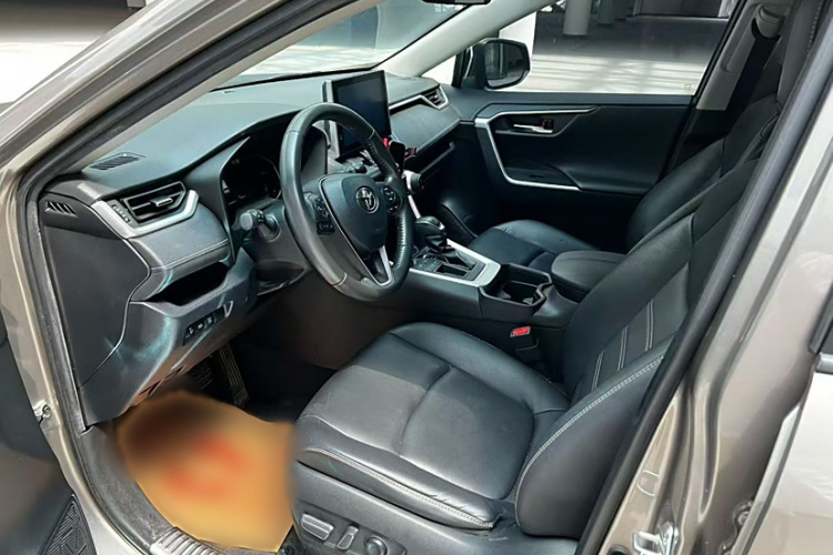 丰田 RAV4荣放 2022款 2.0L CVT两驱风尚Plus版中控内饰7004