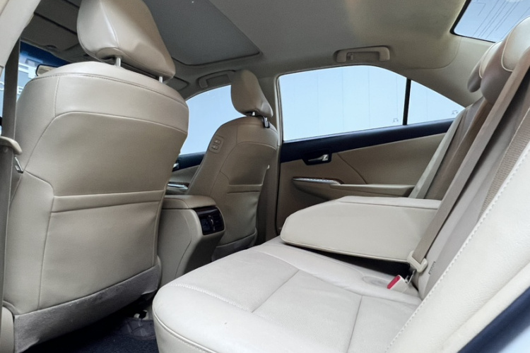 丰田 凯美瑞 2013款 2.0G 舒适版中控内饰7003