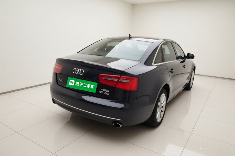 奥迪A6L 2014款 30 FSI 豪华型车身外观7