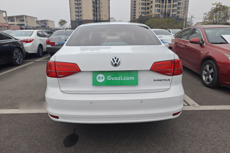 大众 速腾 2015款 1.6L 手动舒适型车身外观6