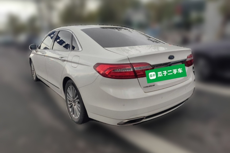 福特 金牛座 2015款 EcoBoost 245 豪华型车身外观5