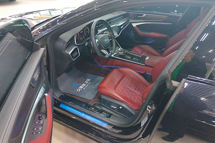 奥迪A7L 2024款 45 TFSI quattro 黑武士版中控内饰20