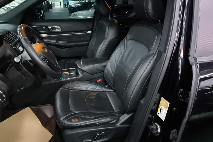 福特 探险者(进口) 2017款 3.5T 铂金版中控内饰19