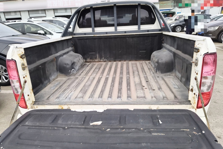 江铃 域虎7 2017款 2.4T经典版柴油两驱豪华型JX4D24A5L局部细节23