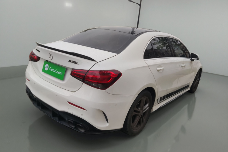 奔驰A级 2021款 A 180 L 运动轿车车身外观7