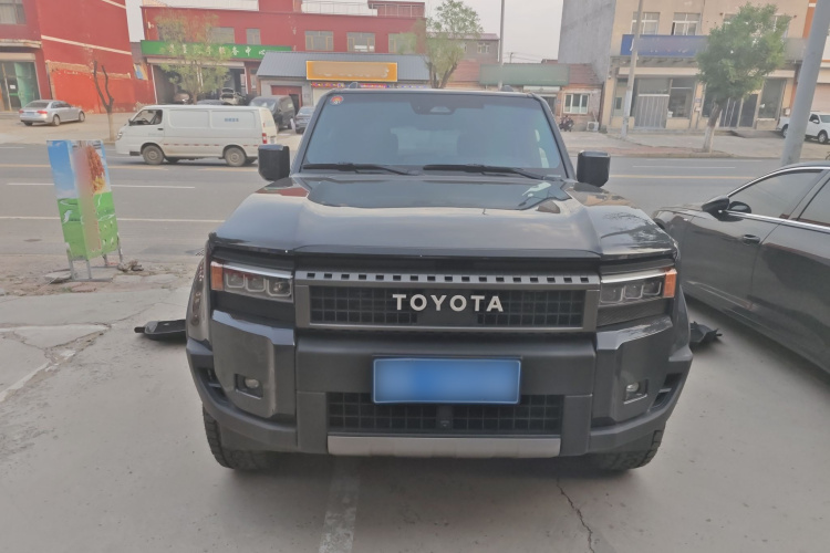 丰田 普拉多 2024款 2.4T 悍野WX版 6座车身外观2