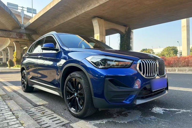 宝马X1 2020款 sDrive20Li 时尚型车身外观6004