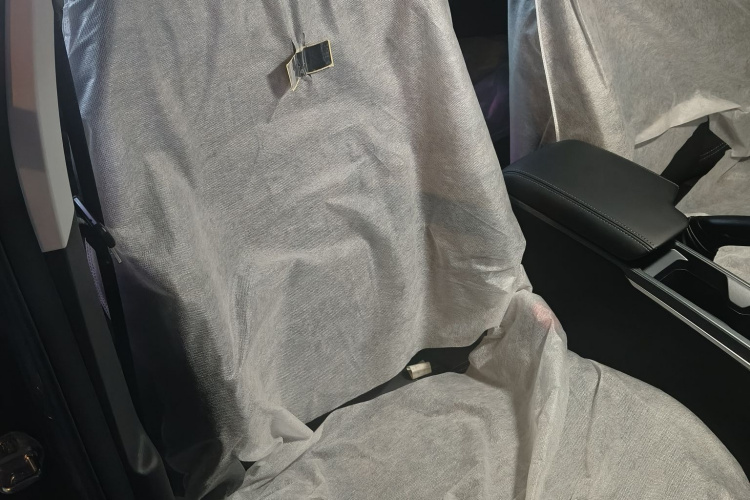 吉利汽车 帝豪 2026款 第4代 400万纪念款 1.5L 手动超越型局部细节41