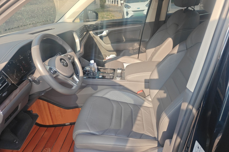 大众 途锐 2019款 3.0TSI 锐锋版 国VI中控内饰19