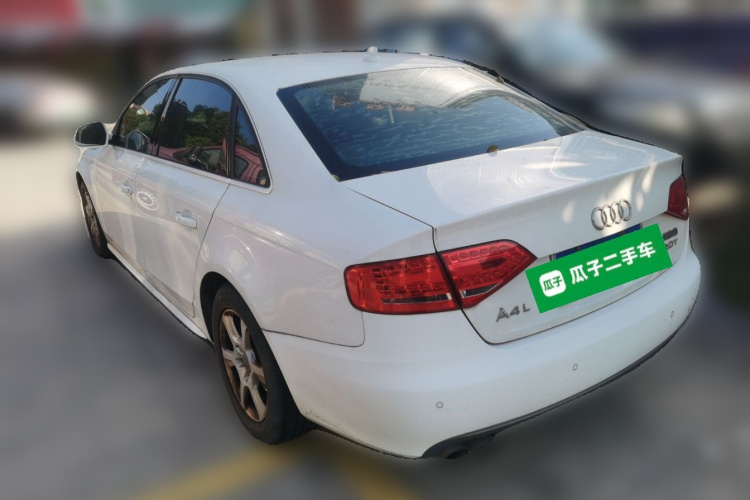 奥迪A4L 2011款 2.0 TFSI 技术型车身外观6003